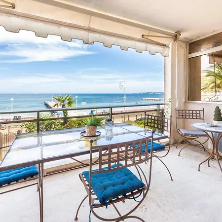 Apartment Seaside